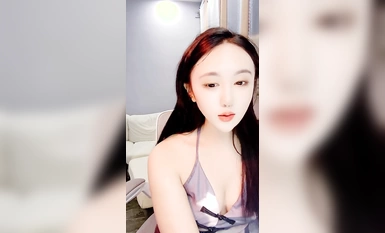 綠播轉黃播~極品顏值【okk】白虎逼 全身尤物完美~直接擼了，黑絲美乳配上無毛粉逼，愛了 (4)