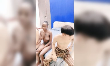 2位19歲小妹，【小西瓜黑白配】，被22CM大屌輪流爆艹，乾哭一個，遭老罪了 (8)