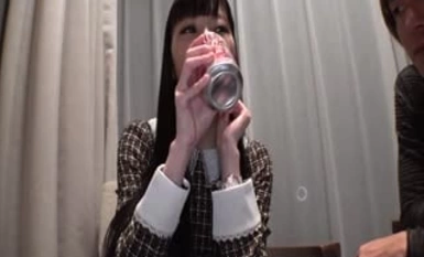 300MIUM-535 【美脚スレンダー美少女】×【お漏らしメイド】×【萌えパイパン】秋葉のメイドさんをガチサボらせ！！クール可愛いキャラとは裏腹におま●こぐしょ濡れのギャップに萌え萌えきゅん！！！：今日、会社サボりませんか07in秋葉原(0002)1