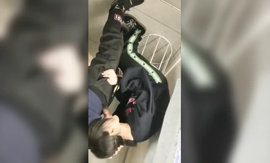 (杏吧傳媒)(xb-129)(20230611)商城口爆 現在的小孩太膽大了