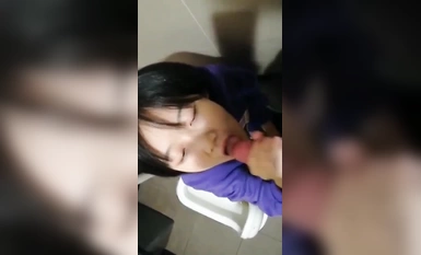 (杏吧傳媒)(xb-129)(20230611)商城口爆 現在的小孩太膽大了