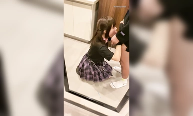 "Master Shen Qiao" 2002, loli terkemuka dengan wajah putih dan anjal, secara aktif mencari latihan dalam versi 1080P definisi tinggi