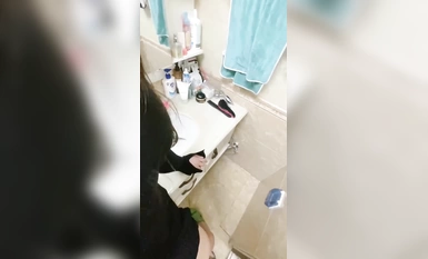 海角大神《想雙飛老婆姐姐》新作 家有淫妻樂趣無窮 同樣位置操過大姨子 現在操老婆 高清720P原檔