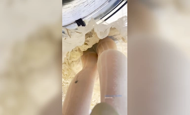 大神尾隨偷拍美女裙底風光 極品蘿莉塔學妹逛街白色絲襪蕾絲騷內氣質身材極品大蘿莉優美的身姿穿了肉絲騷內