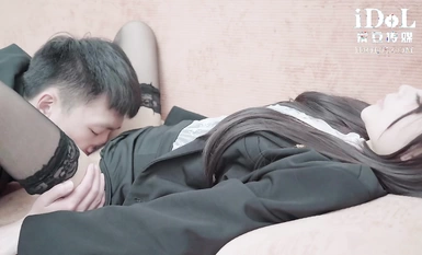 (愛豆傳媒)(id-5308)(20230617)怪癖老闆攻略已婚人妻-瑤瑤