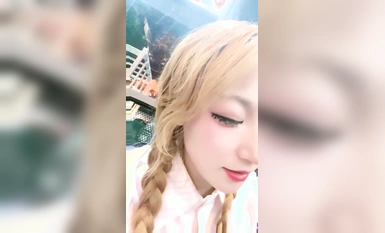 오프라인에서 만나 훠궈 식당에서 섹스하고, [조 베이비 스프레이], 화장실에서 섹스하고, 술집과 야외에서 자위하고, 정말 대담합니다 (3).