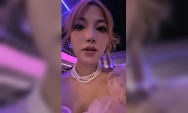 和幾個舔狗線下見面，火鍋店內開干，【喬寶快噴啊】，廁所大炮，酒吧和戶外自慰噴水，真是膽大包天 (8)