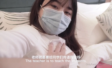 Onlyfans極品白虎網紅小姐姐NANA美女老師的誘惑性授業小夥子是真受不了了