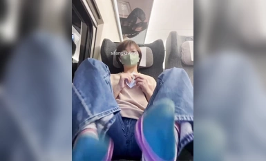 推特上海乾練短發氣質美女姐姐【未央】收費群福利~騷婊無時無刻不在放騷~紫薇噴水露出百合超級帶感 (3)