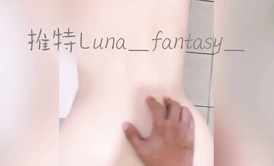 《淫盪夫妻㊙️重磅泄密》萬狼求購推特Onlyfans網紅淫妻Luna解鎖私拍~公共場合露出、SM、紫薇、母狗 (13)