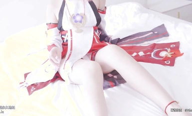 천장 높이의 백호 여신 『미후토모』하라카미 코스프레 "야에 카미코: 요정 여우 미야지 일화" 미야지 님이 드디어 여우 꼬리를 공개합니다!