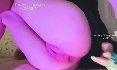 ทาโร่วงกลมกระโปรงดำช่วยตัวเอง