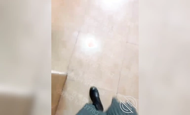 《震撼福利㊙️超強☛亂倫》少有原創女大神外純內騷喜歡亂倫~特意把哥哥灌醉趁機鑽進他的被窩 (2)