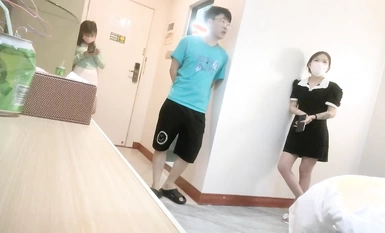 2023-7-3 [Glasses Scum Girl] Menjemput dua beradik perempuan untuk bercinta bersama, tetapi mereka tidak bersetuju dengan hanya satu katil, jadi mereka terpaksa bergaduh antara satu sama lain, seorang gadis cantik dan rupawan, berikan sahaja