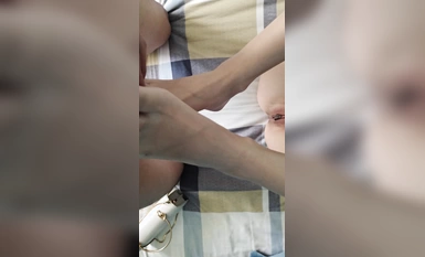 Rò rỉ mới nhất cho thấy người mẫu Hanfu chuyên nghiệp ▌Huan'er▌, một người nổi tiếng trên Internet với hàng triệu người hâm mộ, trong sáng và xinh đẹp. Cô thủ dâm như một con chó cái và để lộ âm hộ gợi cảm của mình. Chủ nhân tiền nổ tung và xuất tinh vào bên trong (14)