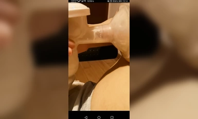 《雲盤高質✅頂級泄密》露臉才是王道！南京奶牛哺乳期最強綠帽淫妻【黃X琳】私拍視圖流出 (4)