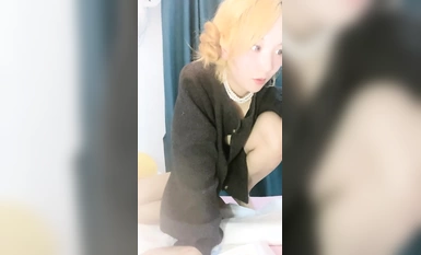 高顏值蘿莉@喬寶 露出+尺度福利秀合集3 (1)