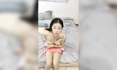 The funny young girl anchor @陳思涵 Multi-player sports scale welfare show 2 (6)