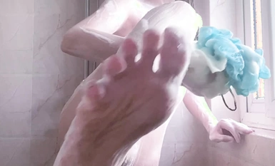 身材頗佳的反差小可愛，干凈的白虎私處敏感多汁，手中道具眾多，甚至還有不少幻龍，solo時腦中充滿了淫盪小劇場，已經自我解鎖了三洞 (36)