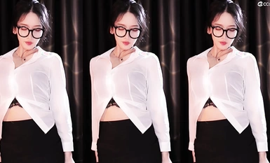 CC直播高顏值主播@舞蹈心兒 誘惑熱舞合集2 (4)