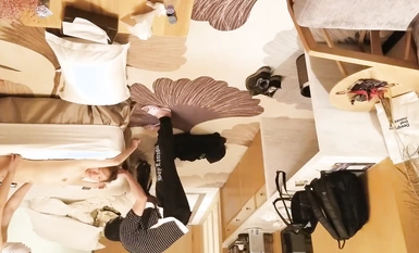 八月重磅福利私房售價180大洋MJ大神雙人組強制捂七迷玩90後灰絲白虎人妻高清完整版2 (3)