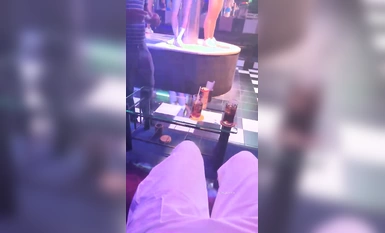 _2023-7-30 กูรูด้านฟิตเนสด้านความงามที่รั่วไหลออกมาล่าสุด ~ ไนท์คลับ Taotao บั้นท้ายไปที่คนเลี้ยงวัวเพื่อใช้ยาโป๊สองเท่าและถูกผู้ชายสองคนระยำเป็นครั้งแรกในสาม ~ น้ำพุ่งบ้า (1)