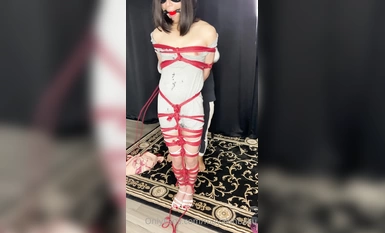 《新流勁爆資源》萬人求檔OnlyFans網紅男女通吃SM調教御姐maya女王訂閱完結篇~繩縛虐乳拘束強制高潮鞭打2 (37)