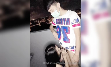 《頂級重磅極品反差》露臉才是王道！九頭身OnlyFans可鹽可甜清秀網紅女神ruby私拍被富二代花樣啪啪完整版 (2)