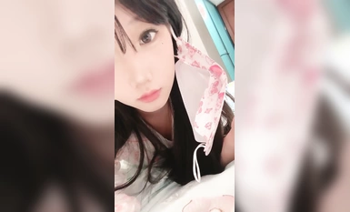 หญิงสาวที่มีความปรารถนาอันบริสุทธิ์ [เหวินเหวินเจียง] สาวงามในโรงเรียนที่ไม่มีถุงยางอนามัยดูทวารหนักเล็ก ๆ สีชมพูนี้และบั้นท้ายสีขาวของเธอฉันอยากจะสอดมันเข้าไปและมีช่วงเวลาที่ดีจริงๆ (1)