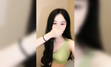 某校園校花下海【蘿莉盟主】，全裸自摸扒穴高潮，暑假兼職賺生活費，小仙女逼逼美 (6)