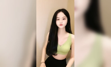 某校園校花下海【蘿莉盟主】，全裸自摸扒穴高潮，暑假兼職賺生活費，小仙女逼逼美 (6)