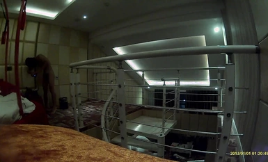 八月最新迷玩震撼福利私房售價170元MJ二人組迷玩雲南90後清純妹子岳X如捆綁倒立抽插各種方位角度拍特寫 (2)