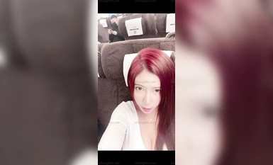 【吃瓜爆料❤️抖音巨乳】微博網紅『李雅』最新性愛私拍《線下空降操分日記》爆操乾的小騷貨豪乳亂顫