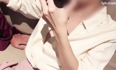 ☘ภรรยาที่สามีซึ่งภรรยามีชู้ สามีซึ่งภรรยามีชู้ภรรยาตัวน้อยที่สวยงามถูกคนสี่คนแย่งกัน ภรรยาแต่งหน้าอย่างประณีตเพื่อรับผู้ชายที่แตกต่างกัน เผยให้เห็นรูปลักษณ์ที่เท่ของเธออย่างละเอียด