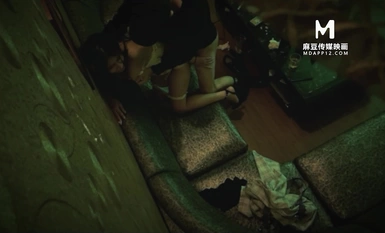 【國產AV首發❤️星耀】麻豆傳媒正統新作MD-295《蔡姓偶像多人運動火爆全網》頂流塌房 多視頻泄漏 