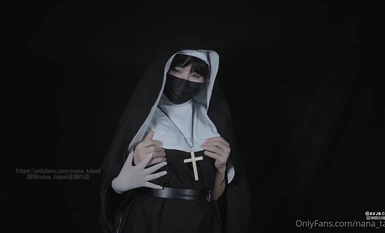 Onlyfans極品白虎網紅小姐姐NANA⭐心修女⭐4K原檔流出