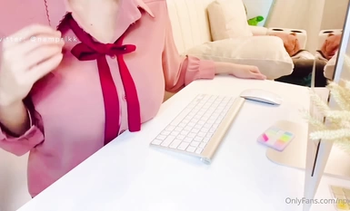 《究極核彈✅泄密》九頭身極品巨乳網紅反差女神Npxvip私拍完結（7）