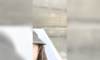 Crazier and crazier, [Little Wildcat], G-tit schoolgirls, sneakily exposed in the gym, back at home, the stairwell is naked (5)