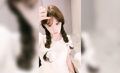 Đức Phật sẽ cứng rắn khi nhìn thấy nó! Một cô gái xinh đẹp 19 tuổi với ham muốn trong sáng, Loli, bản chất trong sạch và công bằng, đã trải qua hai lần quan hệ tình dục (3)