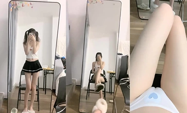 A 05 year old student girl, looks like Wang Xinling, [sexy long legs] Gulu-Gulu Bear, pussy pink pussy flowing, slim figure tickles the heart (3)