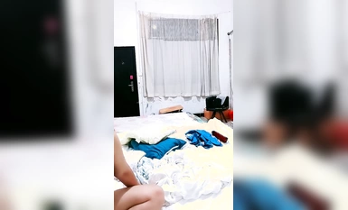 推薦，山東超市的老闆娘，【北冥有魚】，帶表妹初下海，店裡還有人，就要露奶子，約情人來啪啪(4)