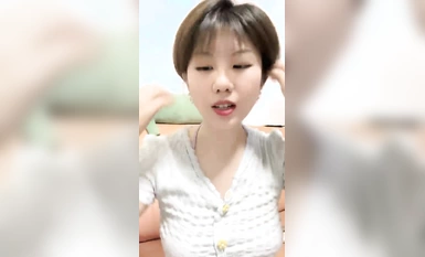 溫柔淑女，山西短發氣質人妻，【甜橘子】，身材太棒了，挺有味道的，稀疏的陰毛，紅紅的逼(1)