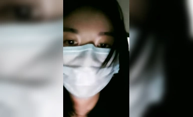 新人御姐，坐標江西，【迷人的反叛角色】，戶外勾搭，帶著美團外賣小哥哥，鑽進小樹林操逼 (2)