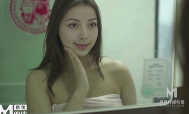 絕對領域 LY-032 猛操隔壁風騷美人妻