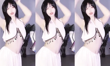 ภาพหายากในรอบศตวรรษของเทพธิดา Qiu_Kiyomi ที่สวยงาม 23.8.16 วิดีโอ (3)