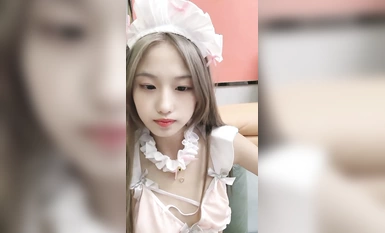 超可愛清純妹子 在校大一學妹 (1)