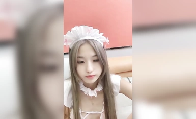 สาวสุดน่ารักและไร้เดียงสาที่เป็นน้องใหม่ในโรงเรียน (4)