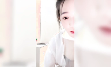 蘇州G奶校花重磅回歸！【我不是學妹】雪白美乳~多汁大肥逼 (2)