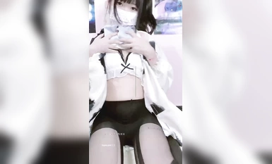 Lily-chan - Kostum Lolita 10 minit