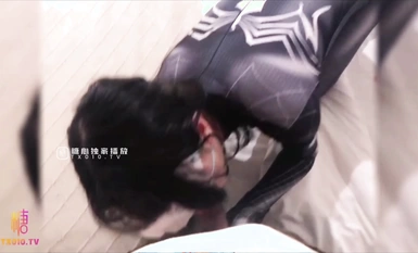 橋本環奈 スパイダーマン